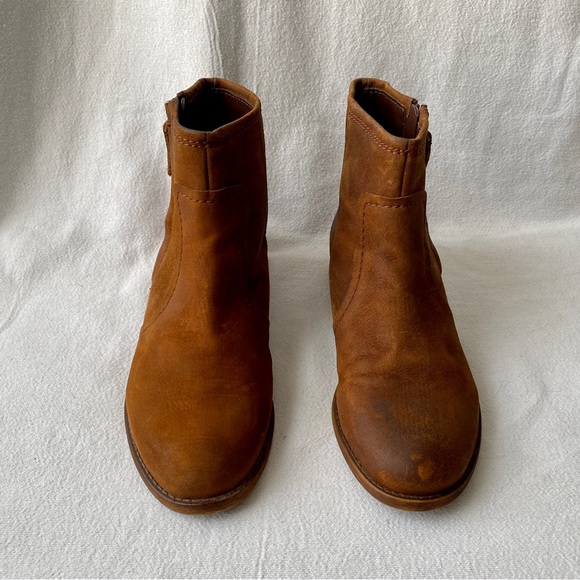 Franco Sarto - distressed leather booties / ankle boots - size 7 - Picture 2 of 10